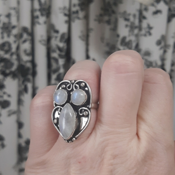 New Rainbow Moonstone 925 Silver Ring. - Picture 8 of 8